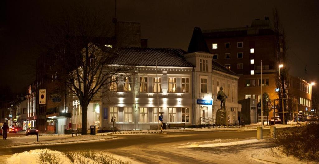 Olav Digre 1016 Hotel Sarpsborg Exterior foto